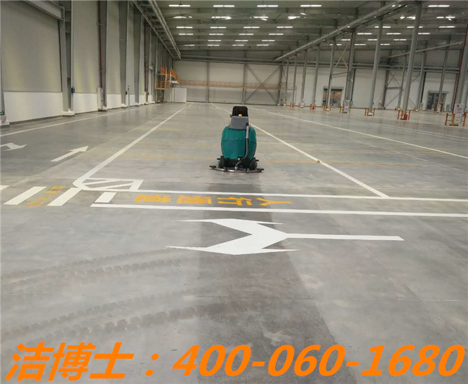 潔博士駕駛洗地機客戶(hù)案例—可口可樂(lè )