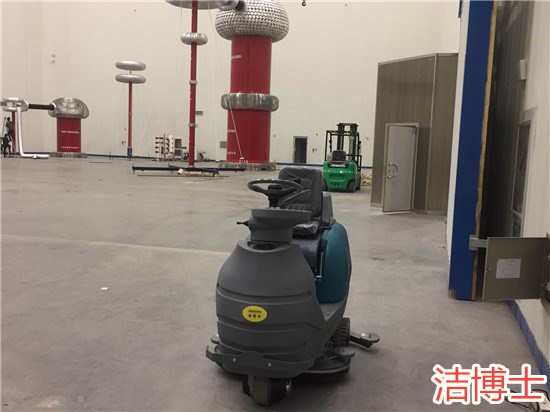 電動(dòng)洗地機