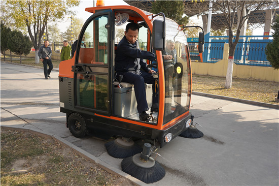 潔博士電動(dòng)清掃車(chē)