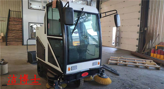 電動(dòng)掃地車(chē)