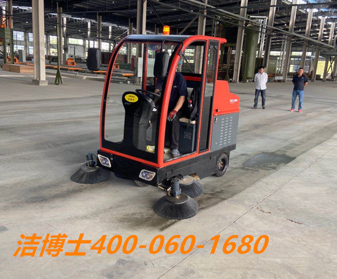 潔博士掃地車(chē)客戶(hù)案例-盤(pán)錦超利防腐保溫有限公司